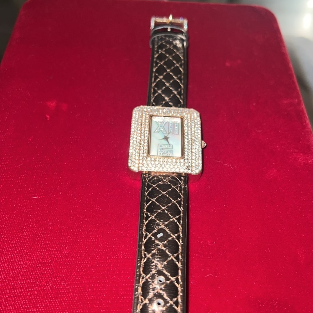 Vintage Adrienne Crystal Mother of Pearl Watch - Picture 2 of 3